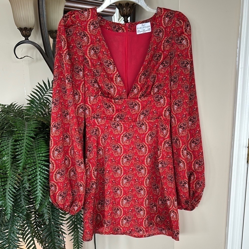 NWOT Seven Wonders Blondie Dress Mini Red Paisley V-Neck Boho Balloon Sleeves